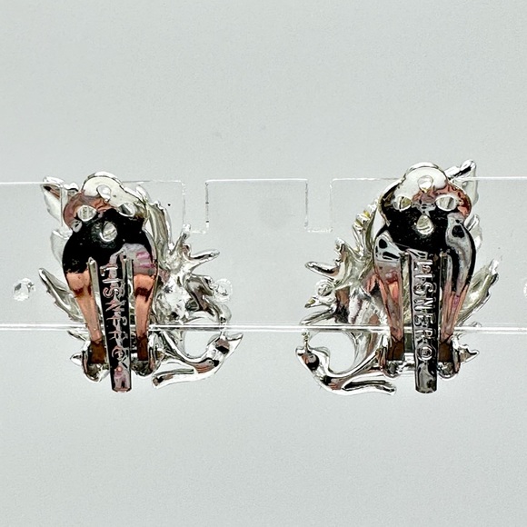 LISNER Vintage Signed Clip On Silver Tone Mid Century Leaf Clip On Earrings - Picture 2 of 11